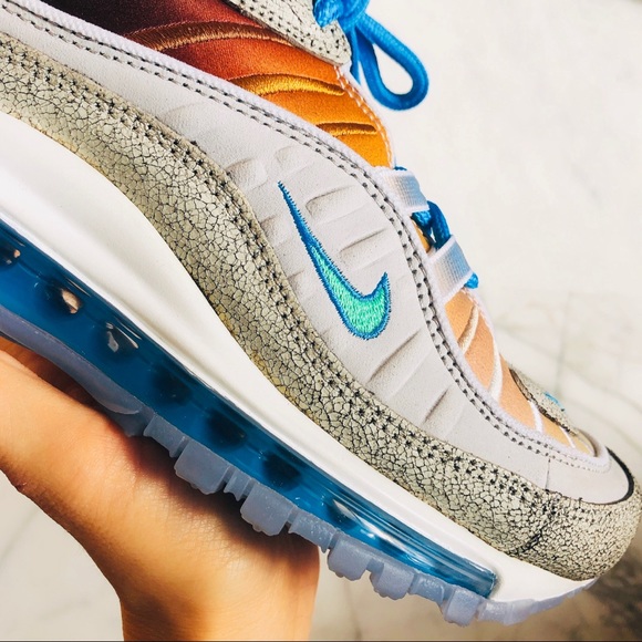 Air max 98 NYC, London, Soeul, Paris, Toyko( Rare) - Picture 8 of 8